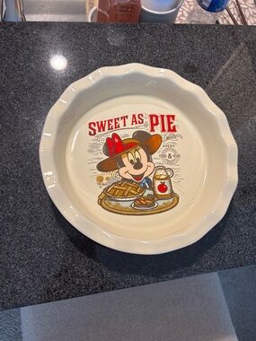 Disney Cream Ceramic 'Sweet as Pie' Mickey Pie Dish
